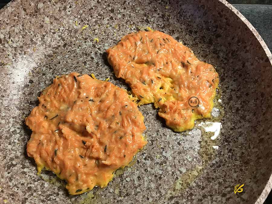 Bezlepkové mrkvové placky - smažení na pánvi | Bezlepkové recepty Rady ze života